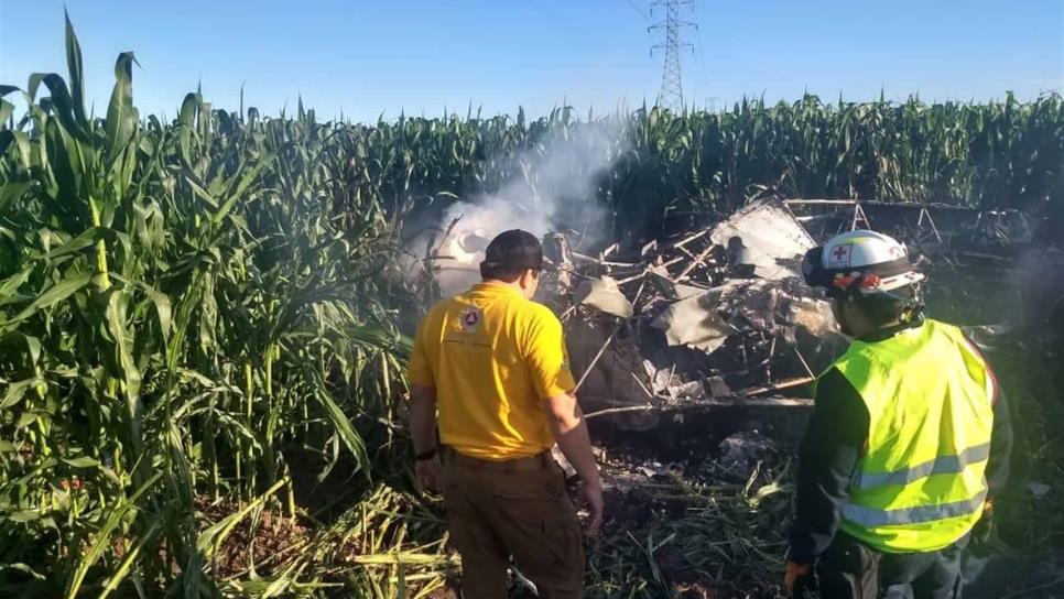 Se desploma e incendia avioneta en Constancia