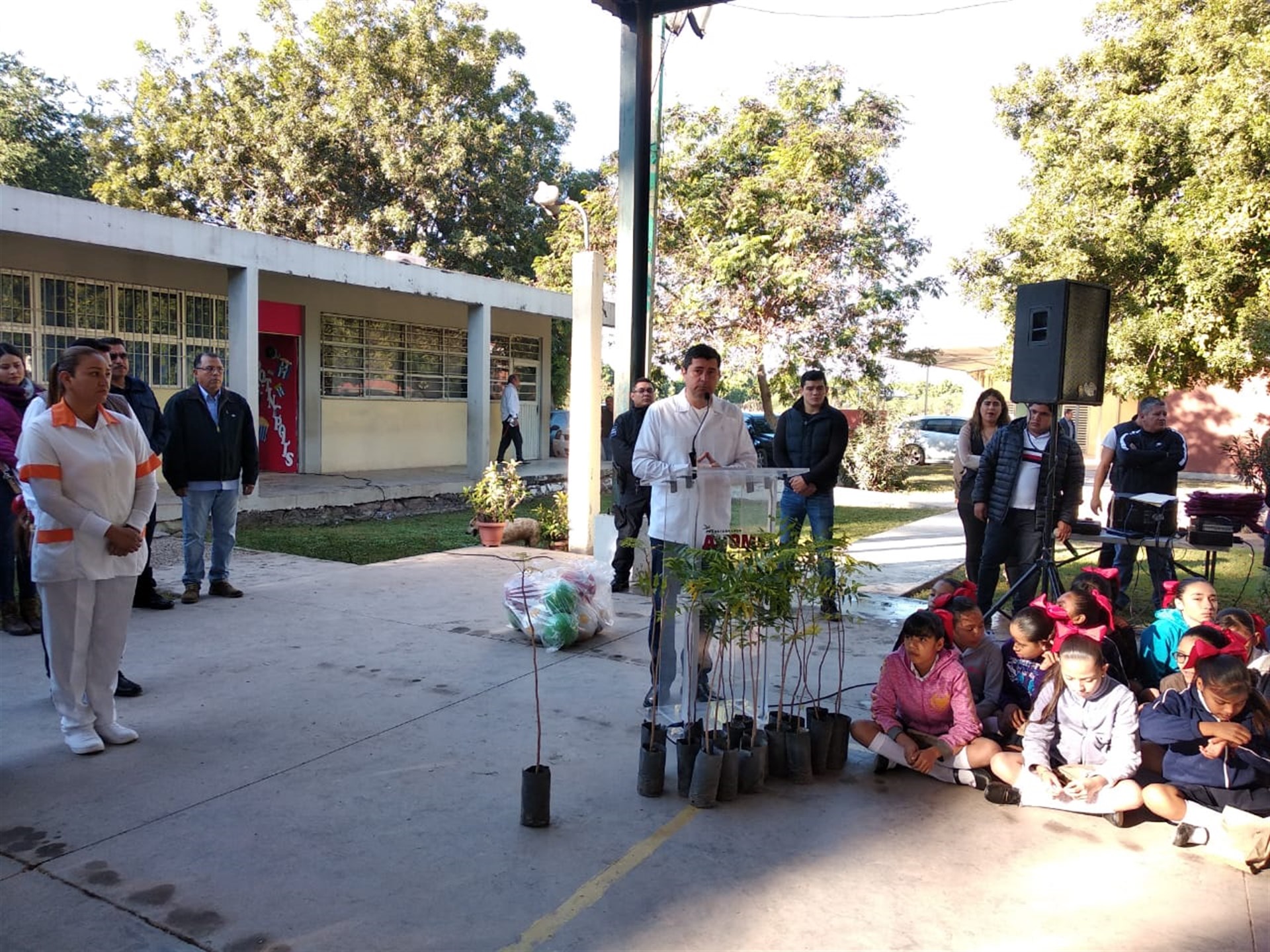 Chapman llama pandilla de pícaros a exfuncionarios de Ahome