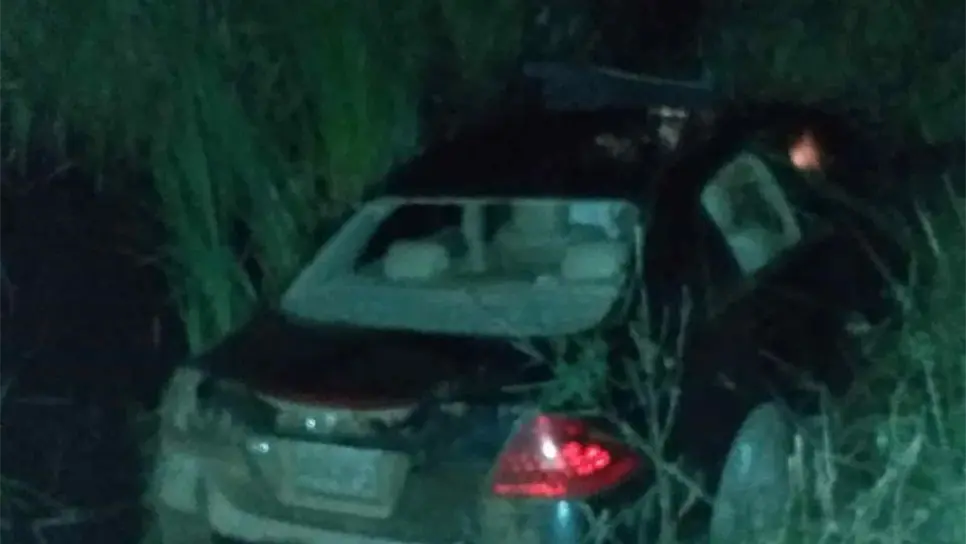 Choca vehículo a motocicleta y mueren tres en Guasave