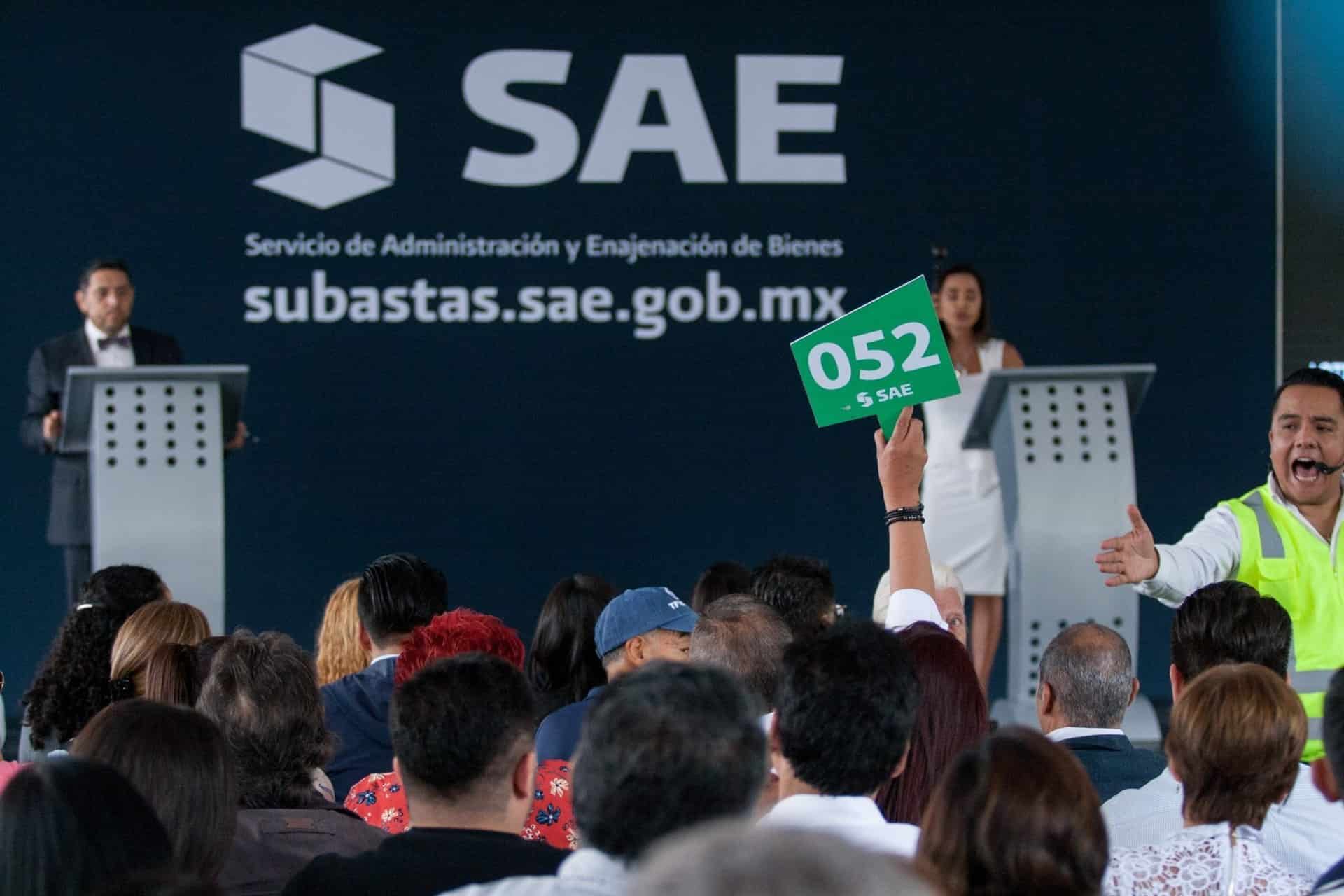 Anuncian primera subasta del año; habrá autos de lujo, joyas e inmuebles