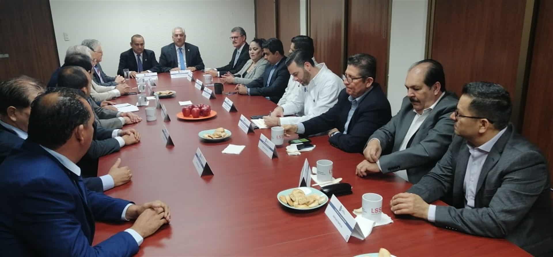Estrechan lazos Ejecutivos de Ventas con el Tec de Culiacán