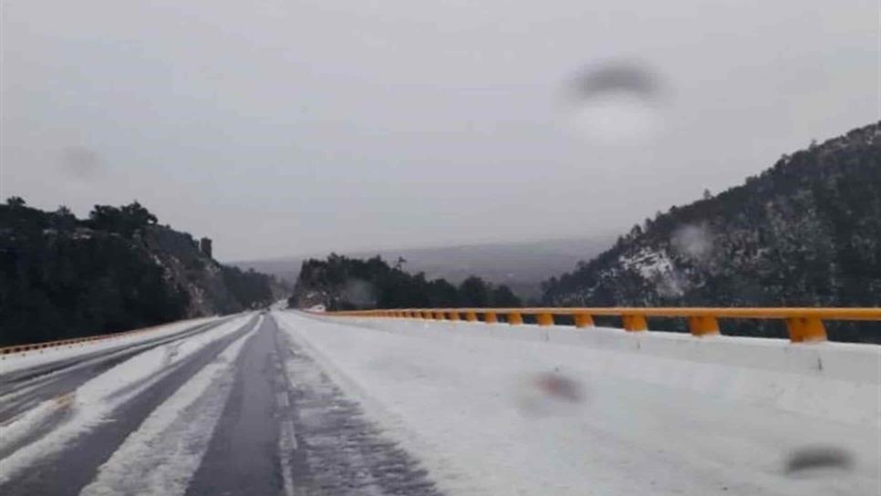 Reportan nevada en carreteras Mazatlán-Durango