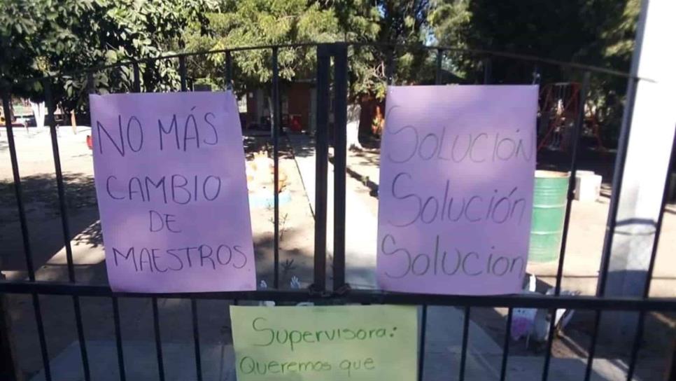 Toman preescolar en Tehueco, El Fuerte, piden estabilidad de maestros