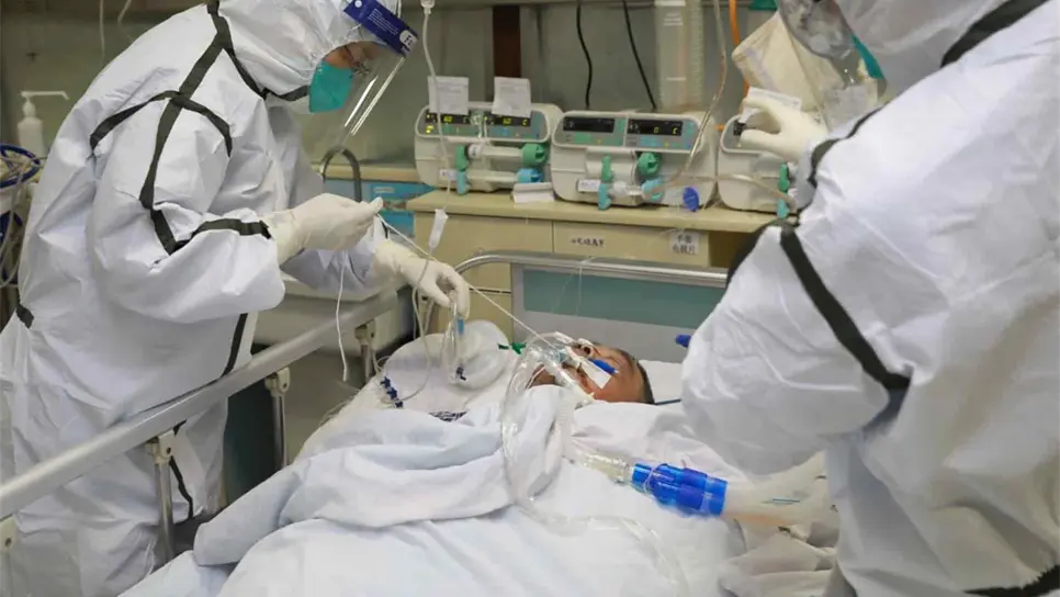 Coronavirus suma casi 6 mil contagios en China