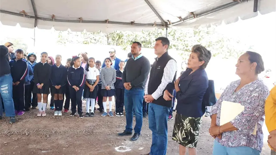 Inicia obra de pavimentación en el ejido Benito Juárez