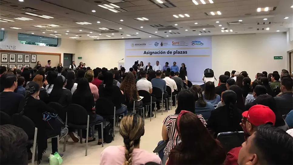 Asigna SEPyC 383 plazas definitivas y temporales a maestros