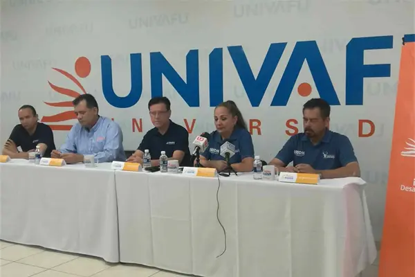 Presentan Prepa Univafu en Los Mochis