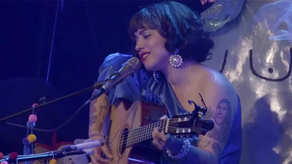 Mon Laferte estrena su primer álbum en vivo