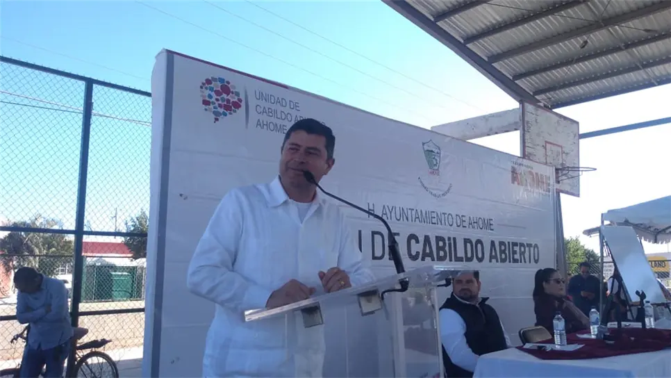 Compromete Chapman una potabilizadora para el Nuevo San Miguel