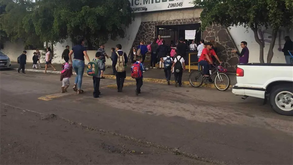 Regreso normal a clases en Mazatlán tras el puente largo