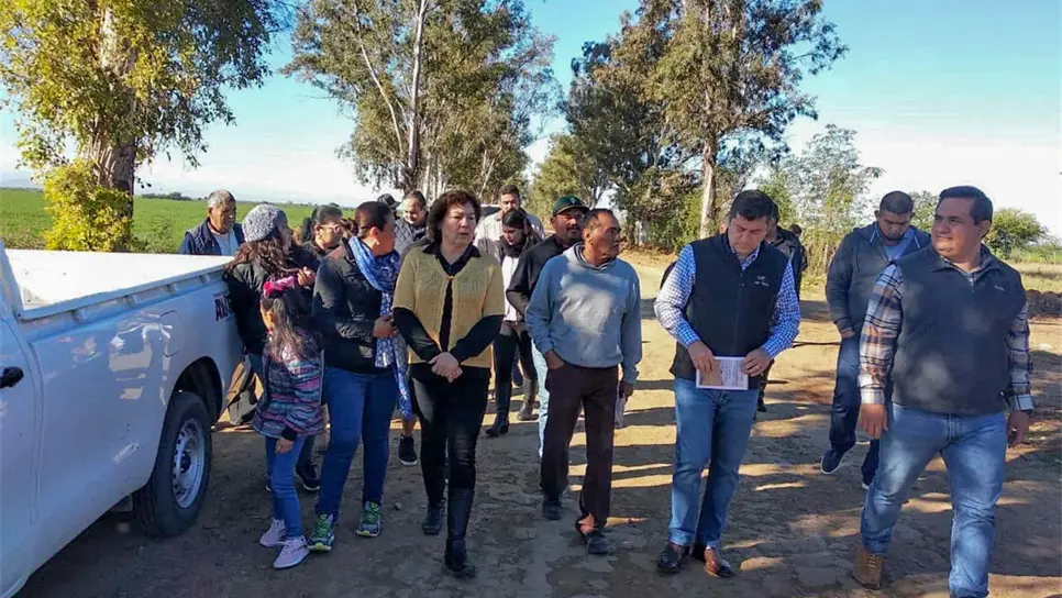 Alcalde de Ahome entrega obras en el Valle del Carrizo