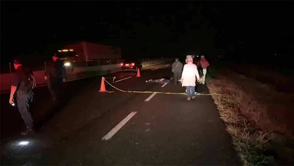 Mueren dos hombres atropellados en la México 15