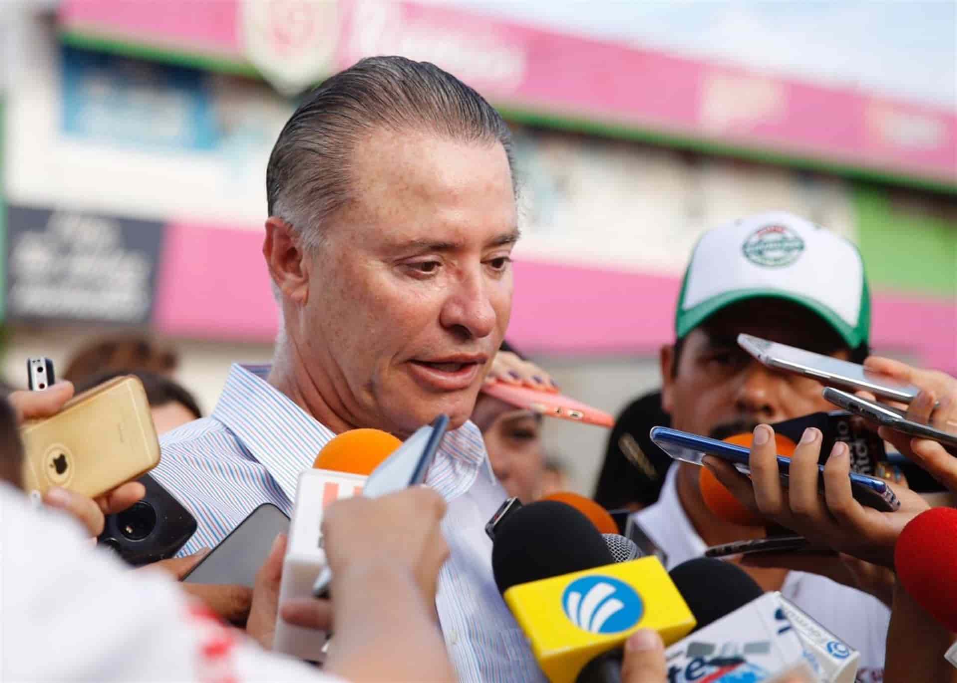 Quirino firma convocatoria para postular a dirigente del Ismujeres
