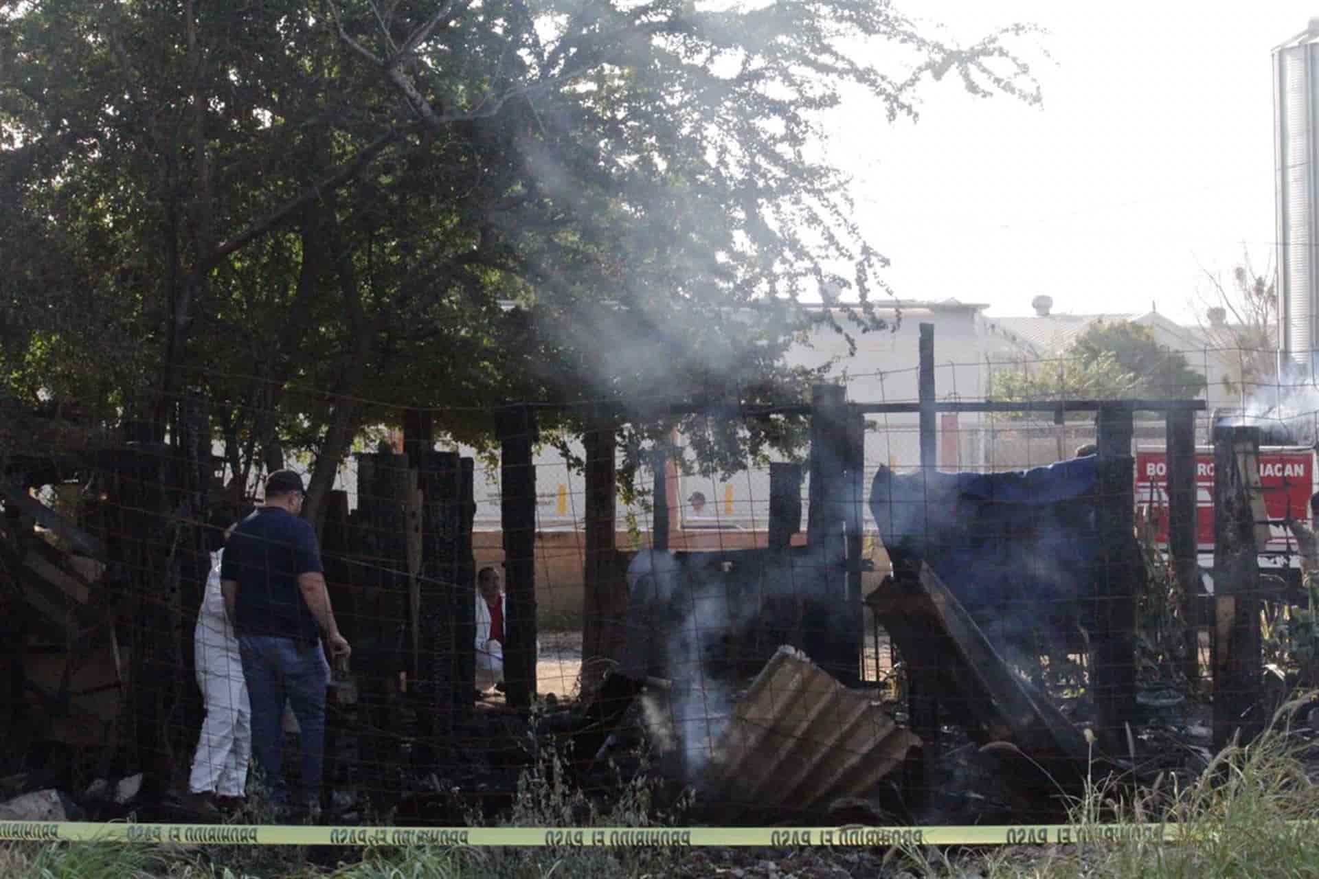 Muere mujer en incendio al poniente de Culiacán