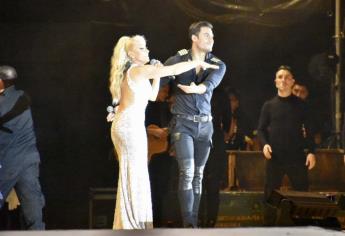 Deleitan Yuri y Carlos Rivera en Carnaval Mazatlán 2020
