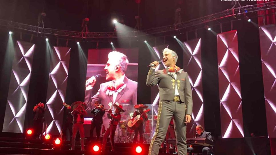 Alejandro Fernández inicia gira “Hecho en México”