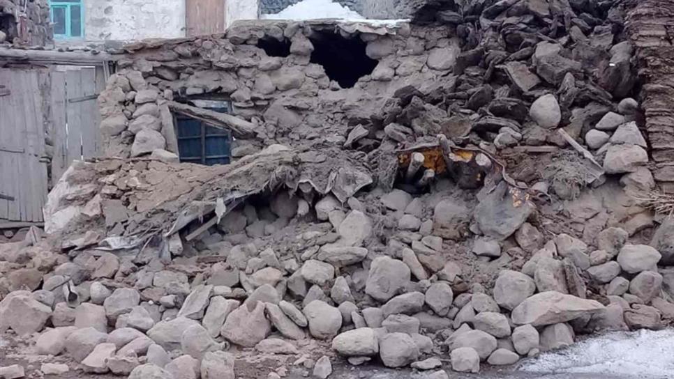 Mueren siete personas tras fuerte sismo en frontera turco-iraní