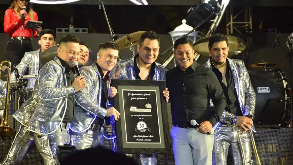 Los Recoditos celebran sus 30 años en el Carnaval de Mazatlán