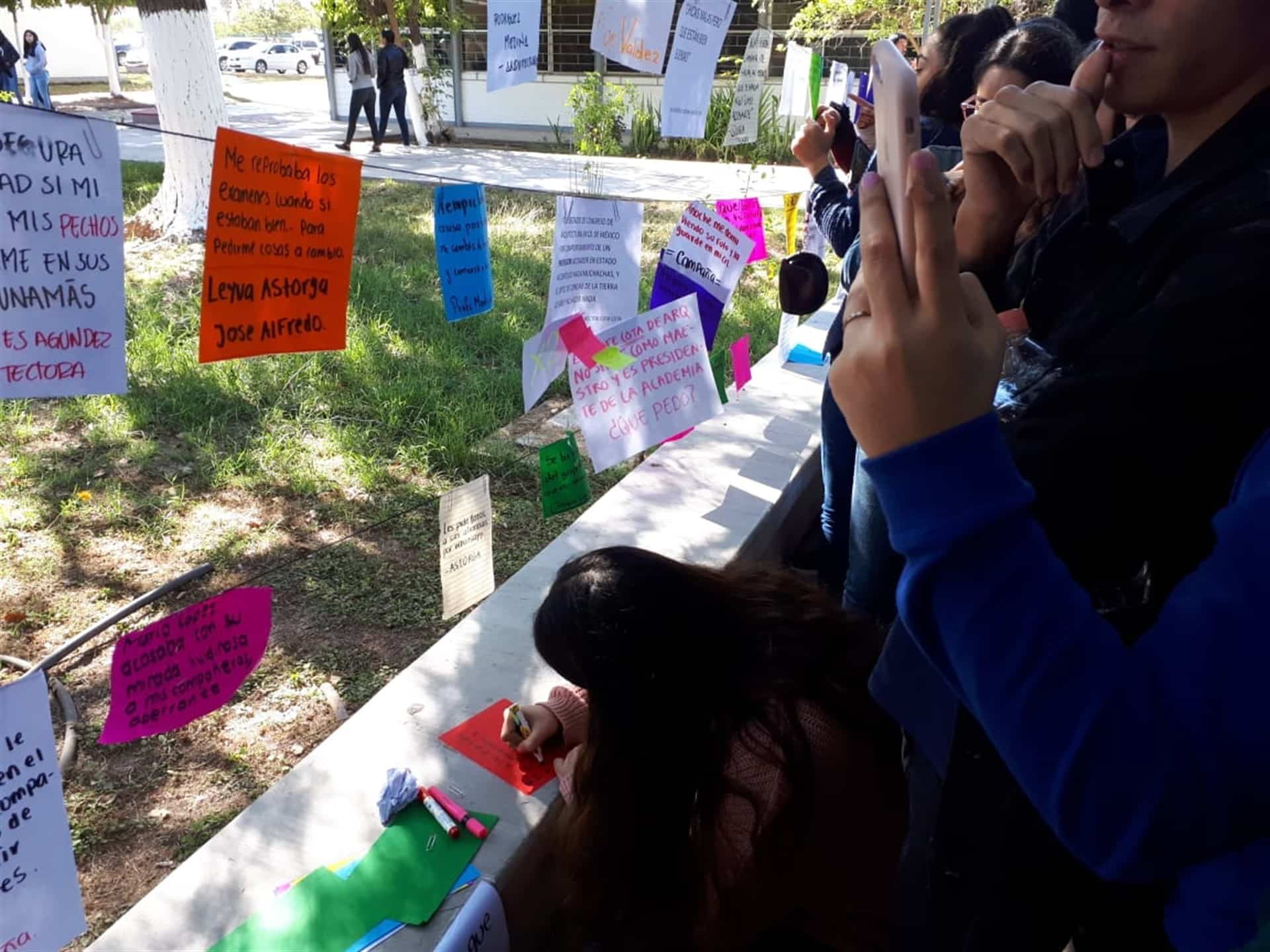 Tecnológico de Los Mochis replica el Tendedero del acoso