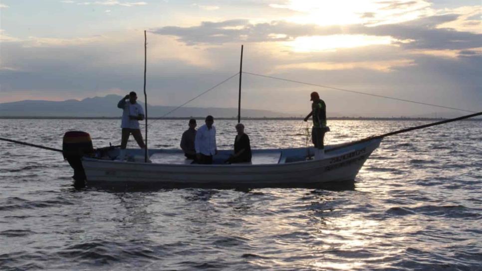 Anuncia gobernador apoyo a pescadores con programa federal