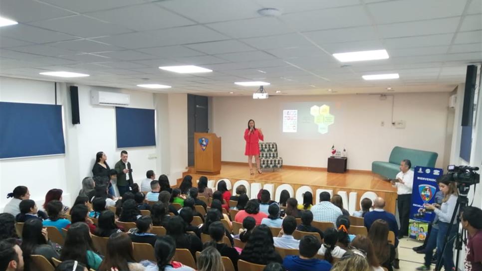 Mujeres, principales víctimas de ciberacoso: Yeraldine Bonilla