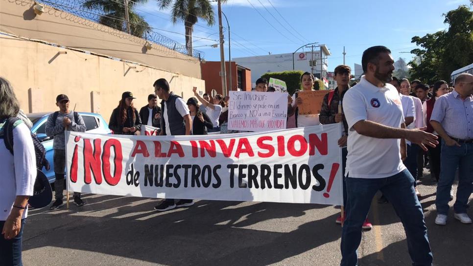 Se manifiestan alumnos y profesores del Tec de Culiacán