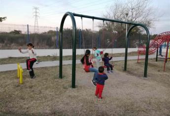 Entrega alcalde de Ahome rehabilitación de parque al norte de Los Mochis
