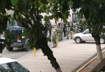 Pánico entre pacientes y trabajadores tras balacera en el IMSS