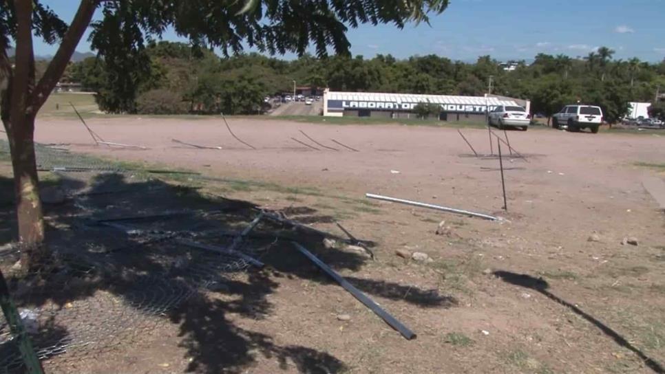 Dueño de terrenos del TEC demanda por daños a quienes quitaron la cerca