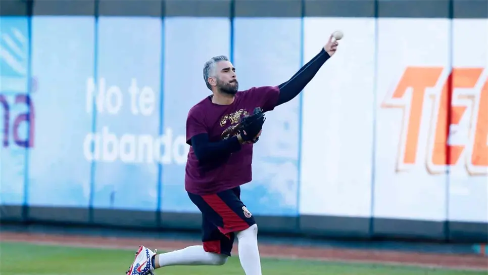 Óliver Pérez, a un paso de hacer historia en la MLB
