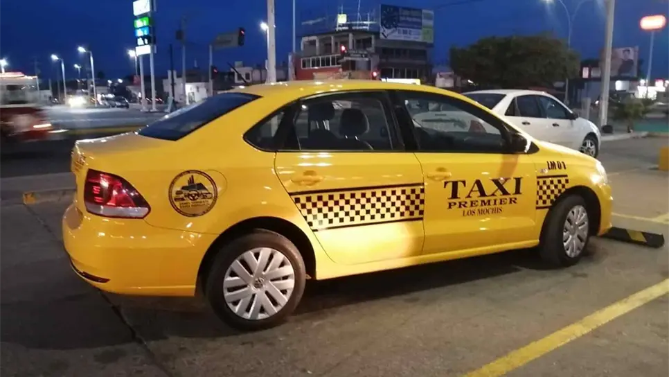Taxistas acorralan a otro chofer en Los Mochis