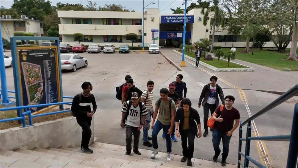 Notable ausencia de mujeres en instalaciones universitarias
