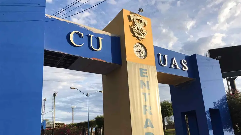 Acceso a Ciudad Universitaria en Culiacán. | FOTO: Brianda López.