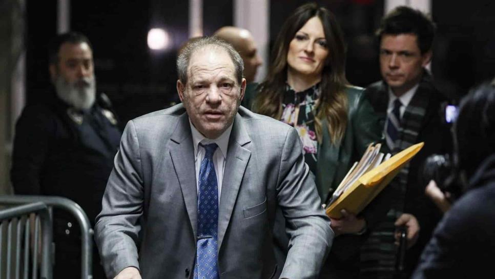 Condenan a Harvey Weinstein a 23 años de prisión