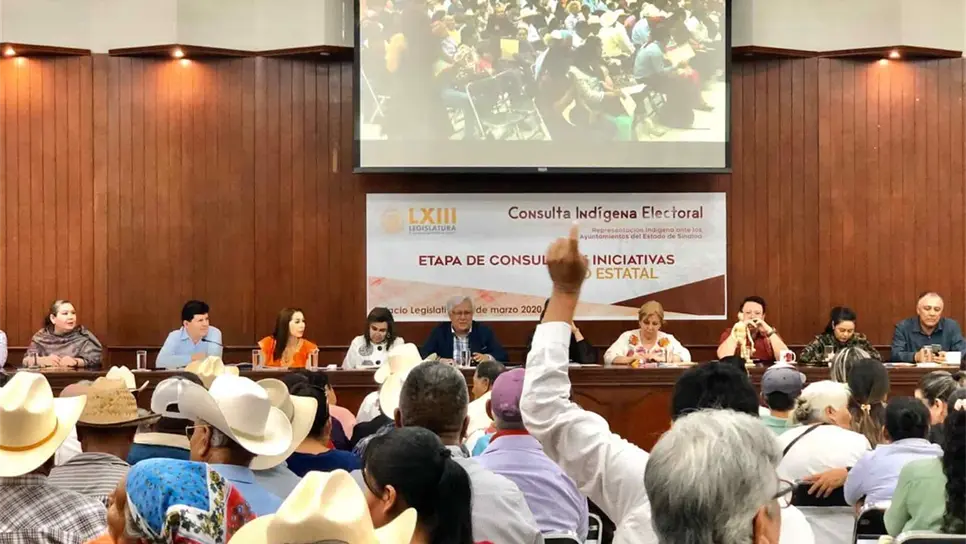 Más de 300 habitantes de comunidades de Sinaloa asistieron al Congreso para entregar sus propuestas. | FOTO: Heidi Fonseca.
