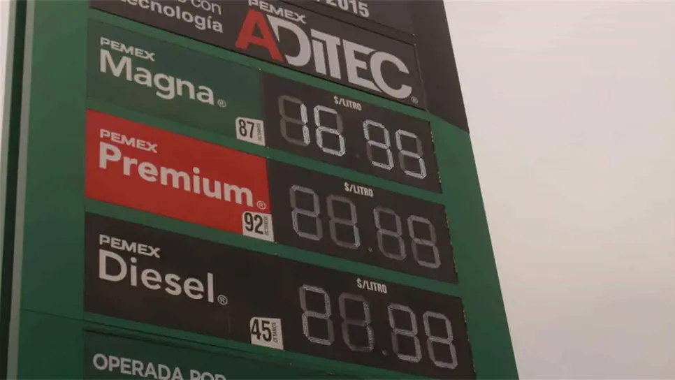 Precio de la gasolina bajó por la Reforma Energética no por AMLO: gasolineros