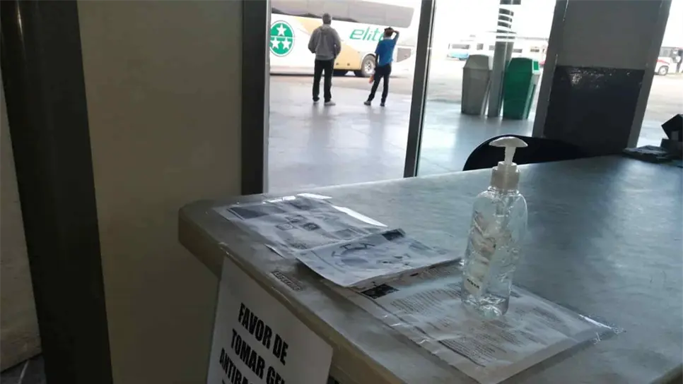 Prevención relajada por Covid-19 en central camionera de Mazatlán