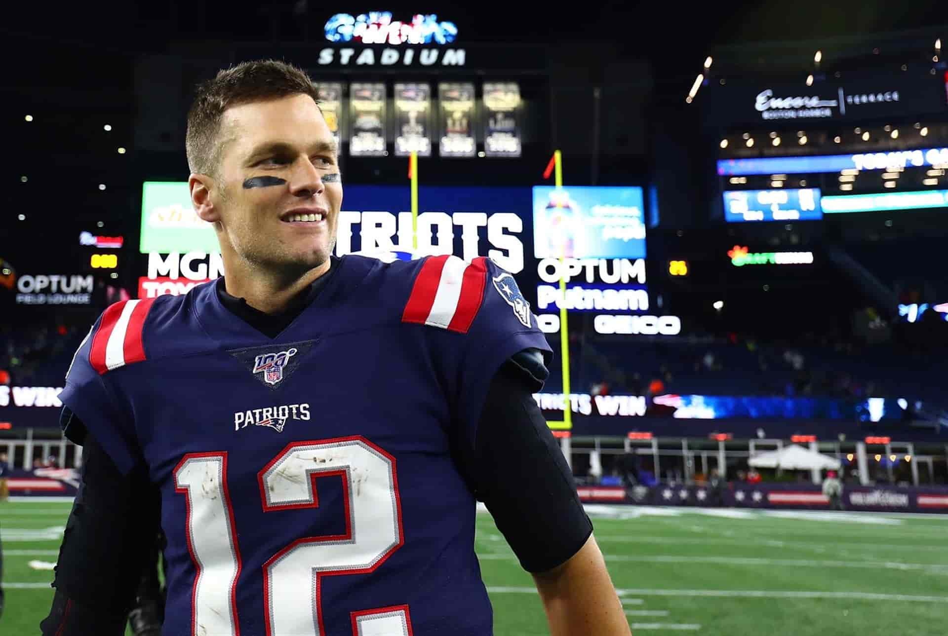 Tom Brady dice adiós a los Pats