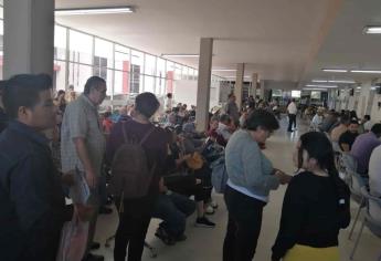 Ignora Recaudación medidas contra Covid-19; aglomeran a cientos de personas