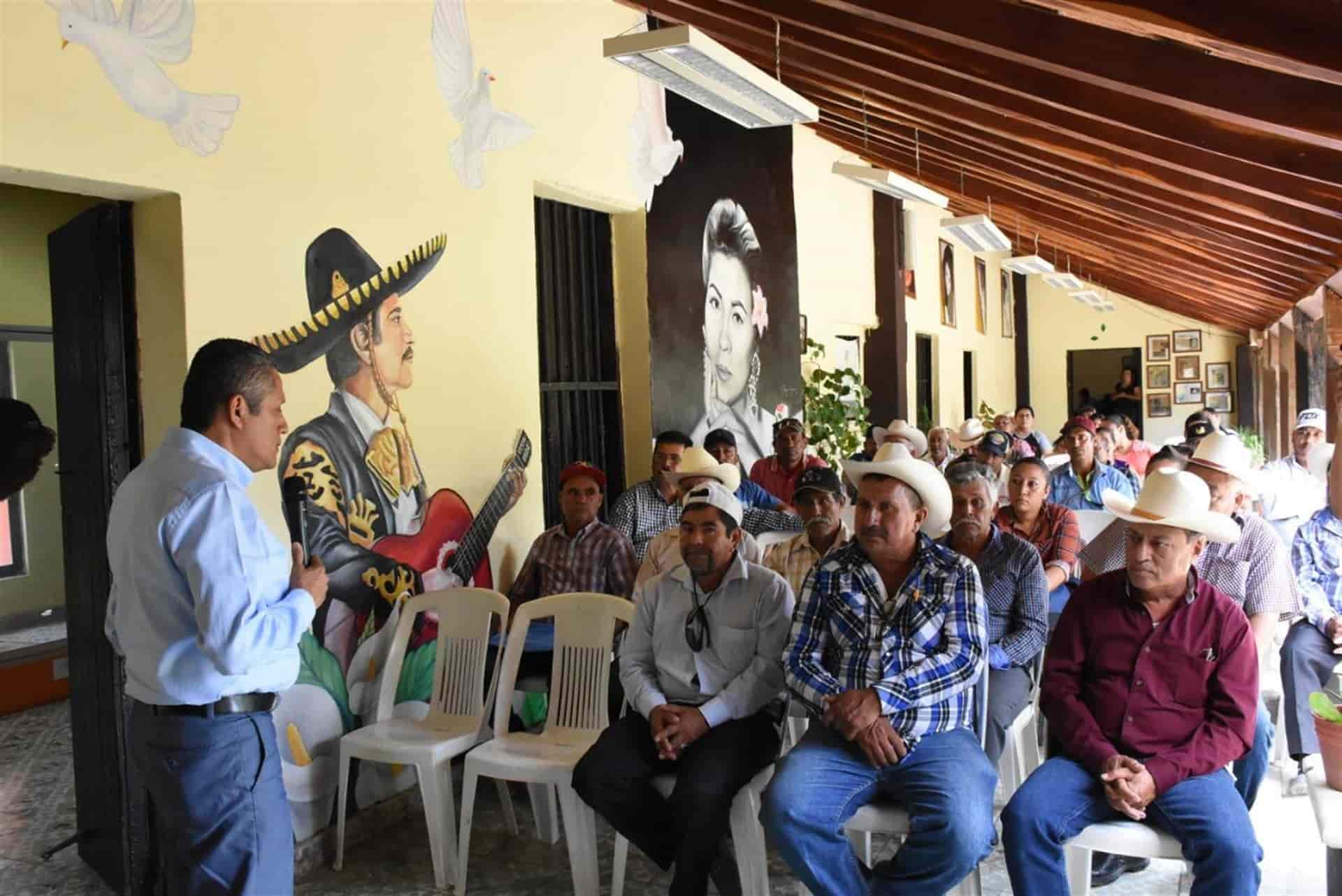 Previenen sobre coronavirus en sindicaturas y comisarías de El Rosario