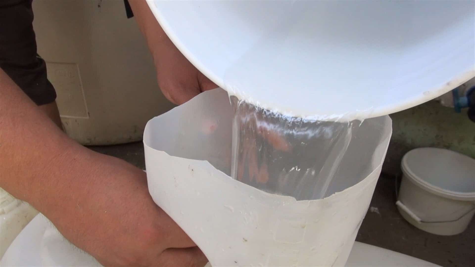 Penal de Culiacán produce cloro y los distribuye para limpieza por Covid-19