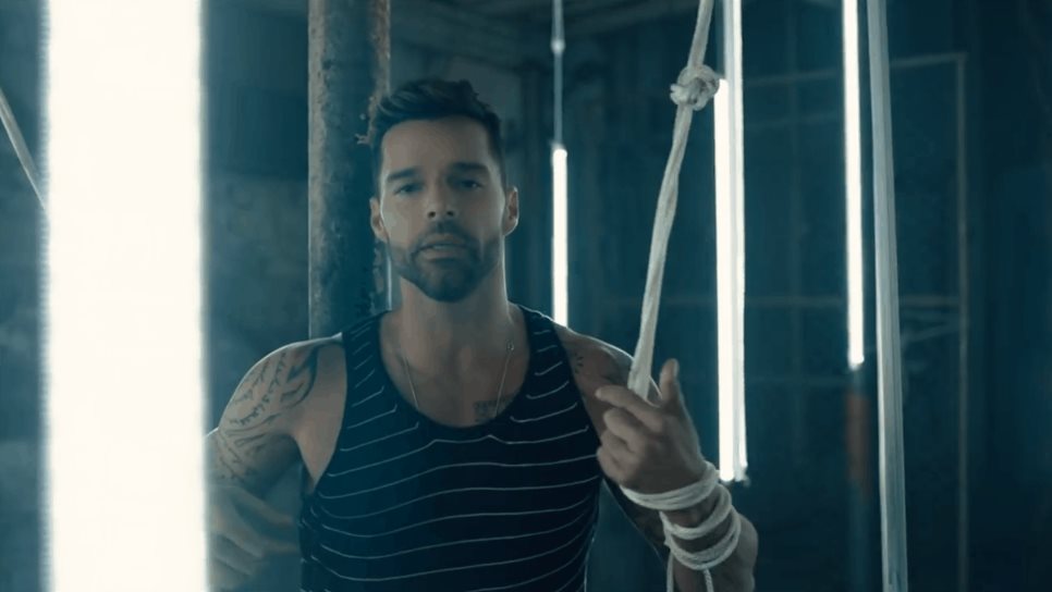Sebastián Yatra y Ricky Martin lanzan videoclip de “Falta amor”