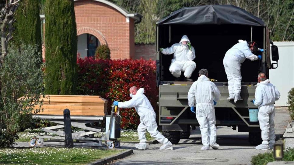 Pandemia mata a casi mil italianos en últimas 24 horas