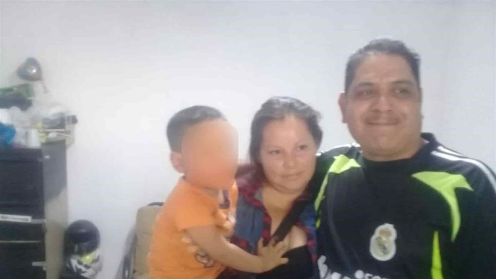 Niño encontrado en el Centro de Choix ya está con sus papás