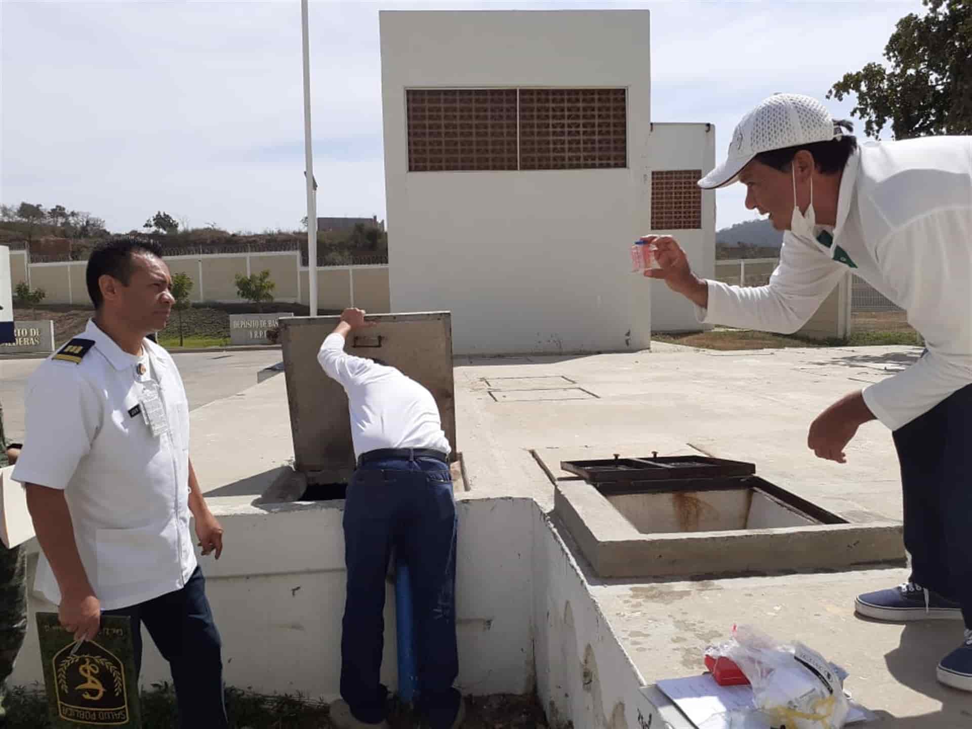 Desinfecta la Coepriss hospitales y edificios por Covid-19