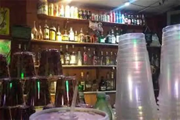 Detecta Alcoholes una cantina que reabre y la suspende Detecta Alcoholes una cantina que reabre y la suspende