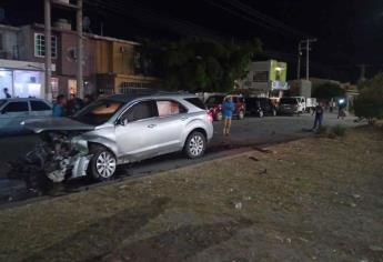 Mujer ebria choca y provoca carambola de 8 vehículos en Infonavit Macapule