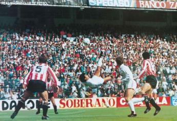 Real Madrid rinde tributo a Hugo Sánchez por récord en la Liga Española