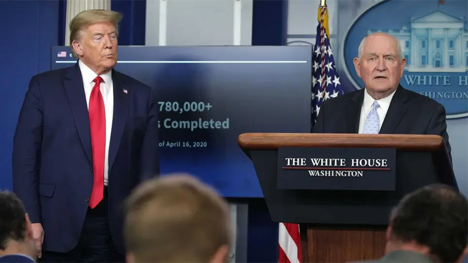 Trump anuncia programa para industria alimentaria frente a coronavirus