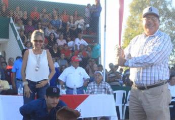 Operan de urgencia al exgrandes ligas Carlos Chaflán López